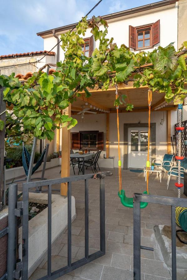 Holiday House Nova Stara Baška Exteriér fotografie