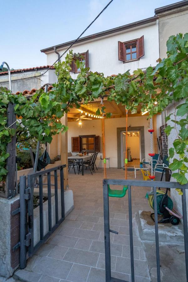 Holiday House Nova Stara Baška Exteriér fotografie